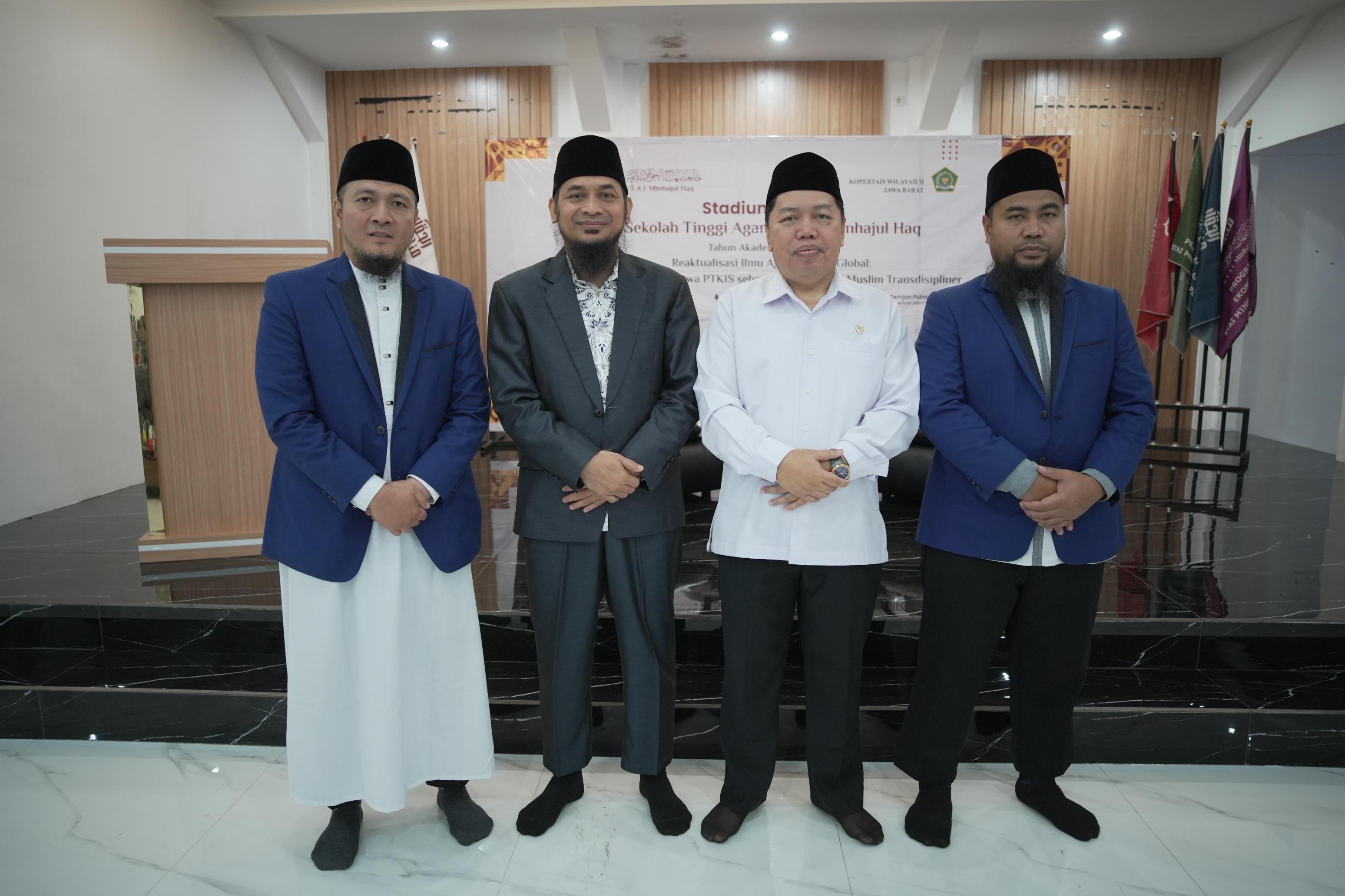 Slide Kampus STAI Minhajul Haq #6